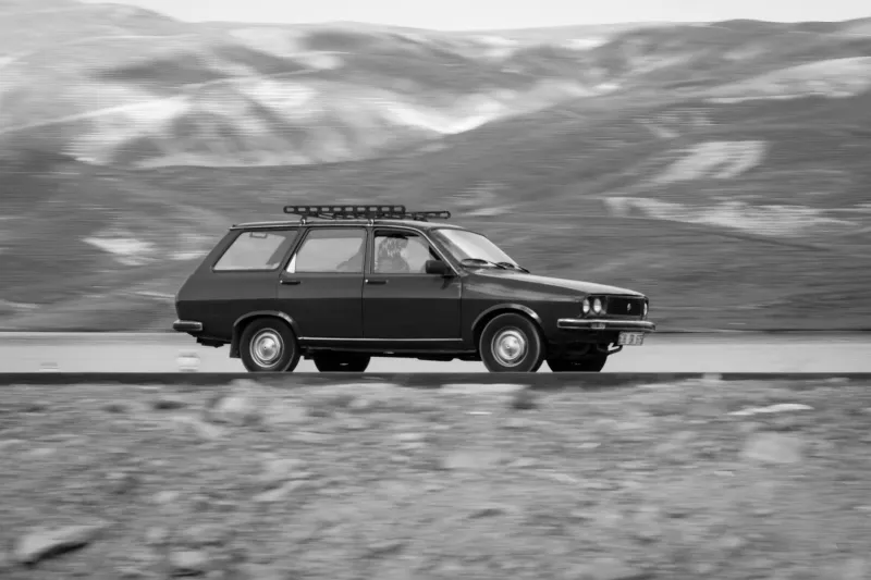 No Reservations, No Reviews, No Plan: Inside the Great American Mystery Road Trip